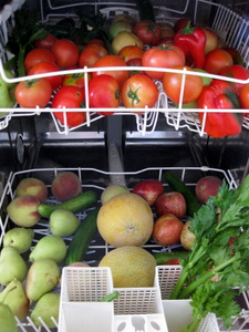 طریقه شستن میوه و سبزیجات با ماشین ظرفشویی